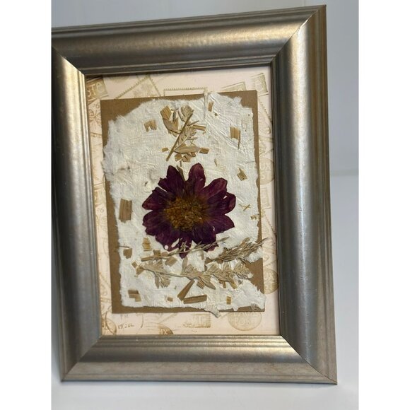 Pressed Flower Art Frame 7x6 | Red Dahlia on Handmade Paper Silver Frame - Picture 3 of 7